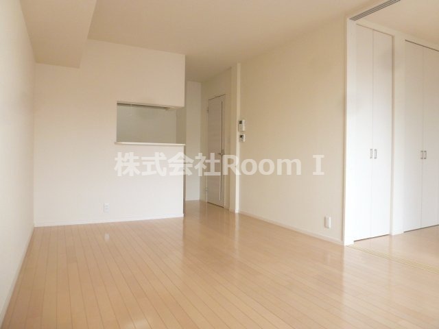 居室・リビング　居間です