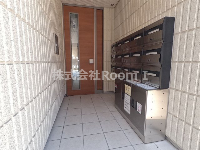 エントランス　建物の内部です