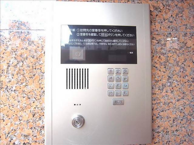 セキュリティ　オートロック付きです。