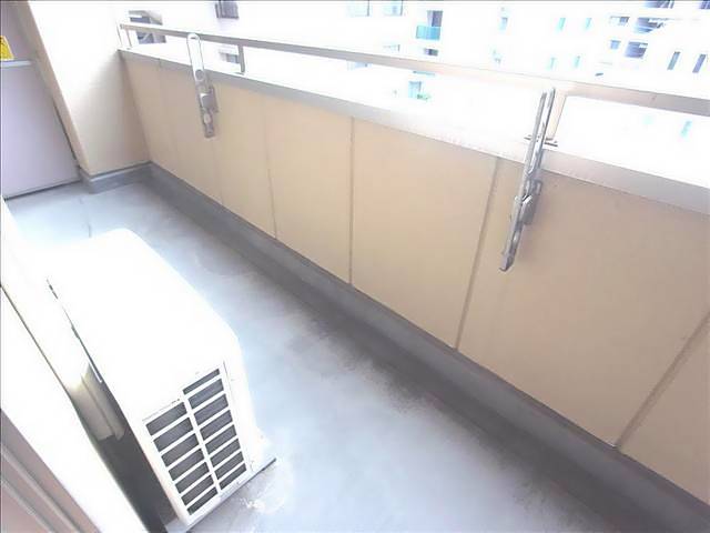 その他　敷地内にゴミ捨場があります。