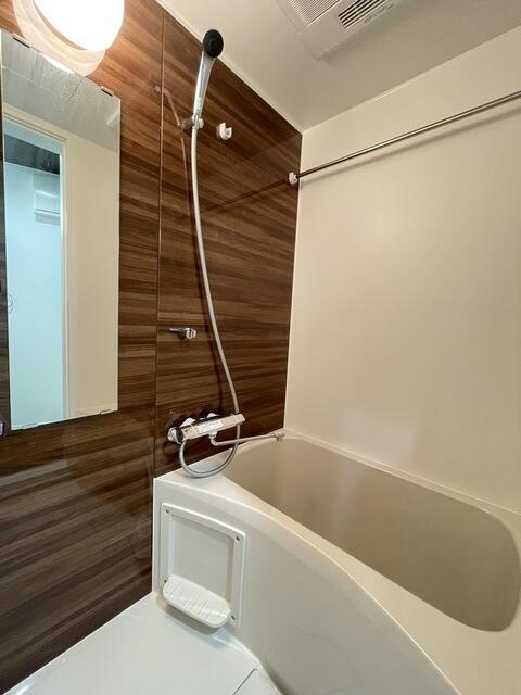 バス・シャワールーム　?