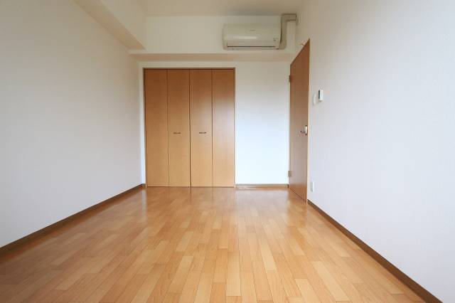 その他部屋・スペース　明るい居室がございます。