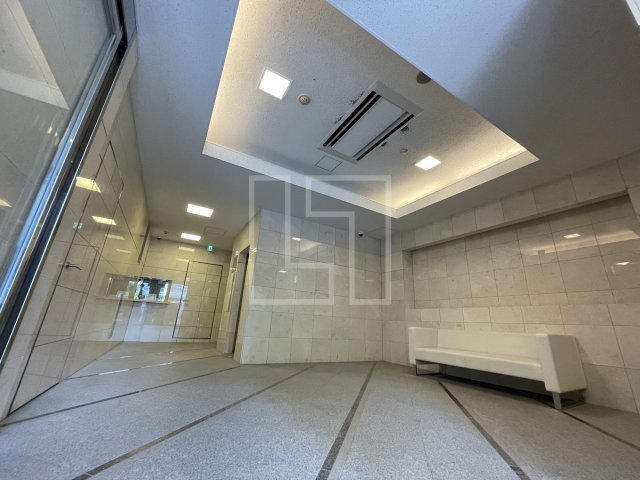 ロビー　リーガル靭公園南　ロビー