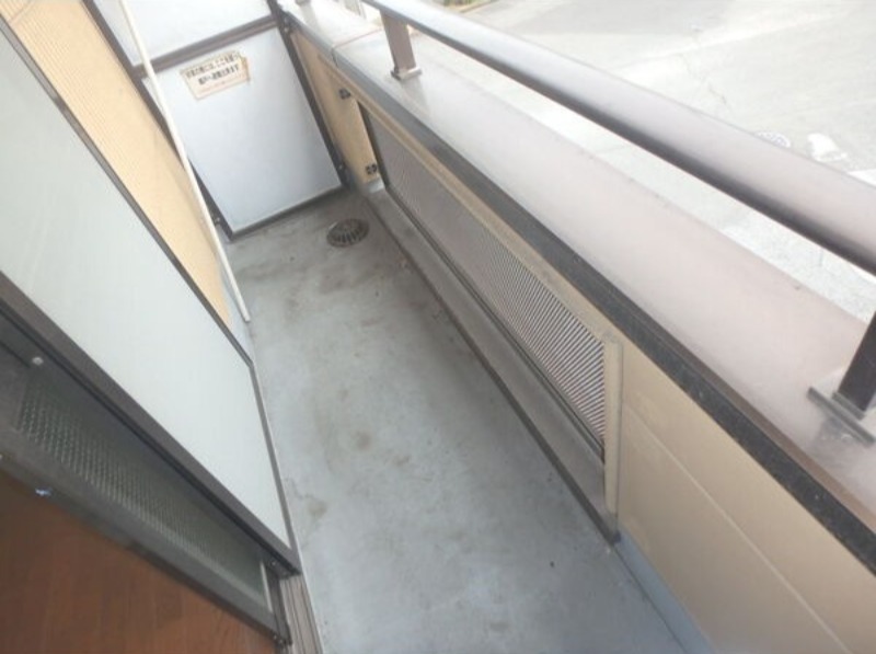 バルコニー　図面と現状に相違がある場合には現状を優先