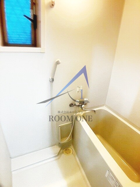 バス・シャワールーム　お風呂です。