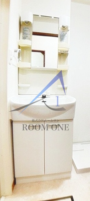 洗面設備　洗面台です。