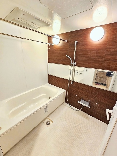 バス・シャワールーム　追い焚き・浴室乾燥機♪