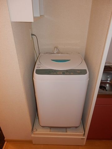 洗面設備　洗濯機付き