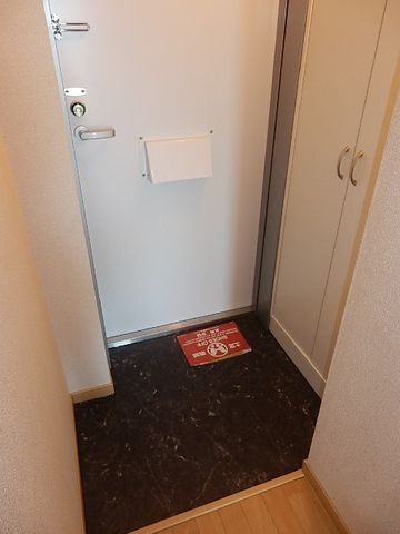 玄関　大きなシューズボックス完備