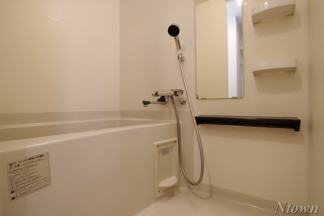 バス・シャワールーム　お風呂で日々の疲れを落としましょう