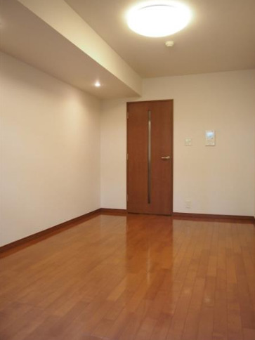 居室・リビング　ゆったり過ごせる居間です