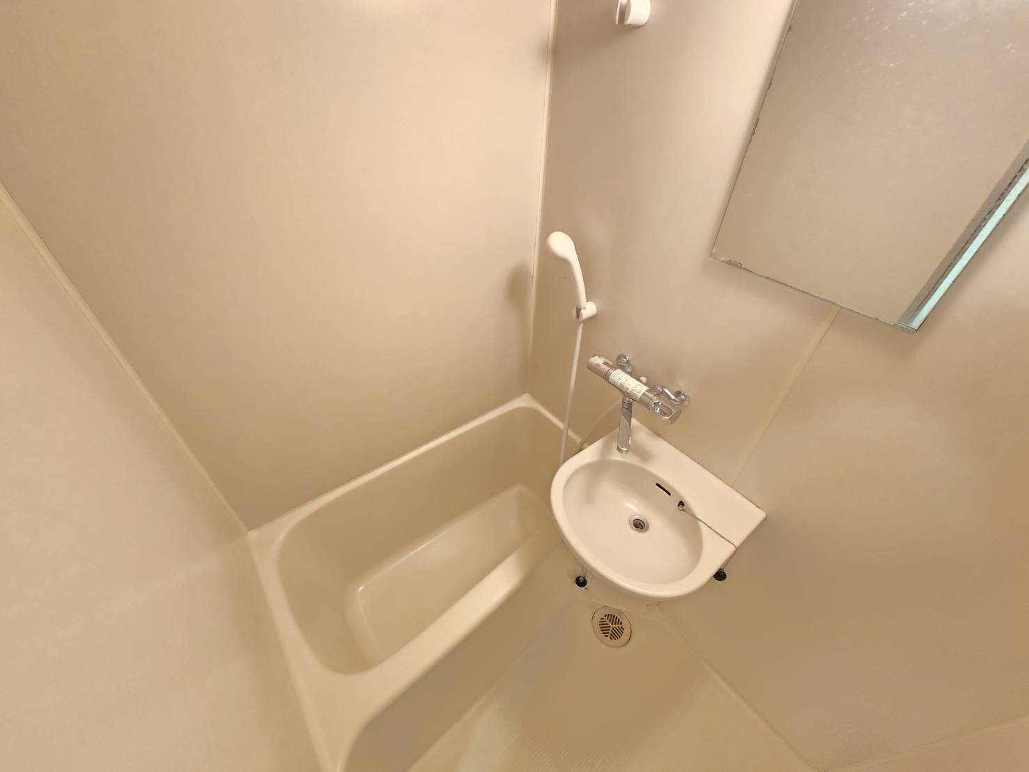 バス・シャワールーム　※別号室