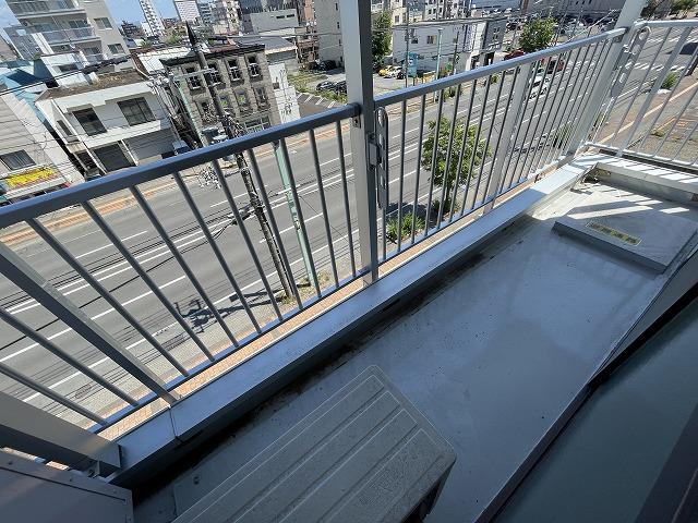 バルコニー　バルコニー