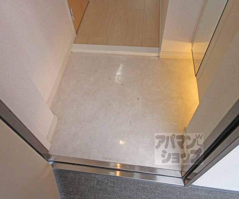 玄関　大理石風のオシャレな玄関です・