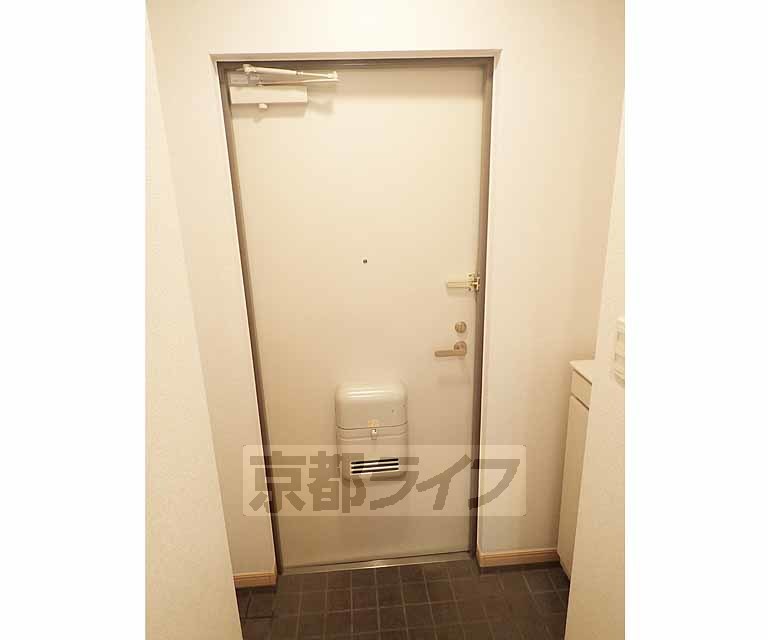 その他設備　しっかりとしたドアです。