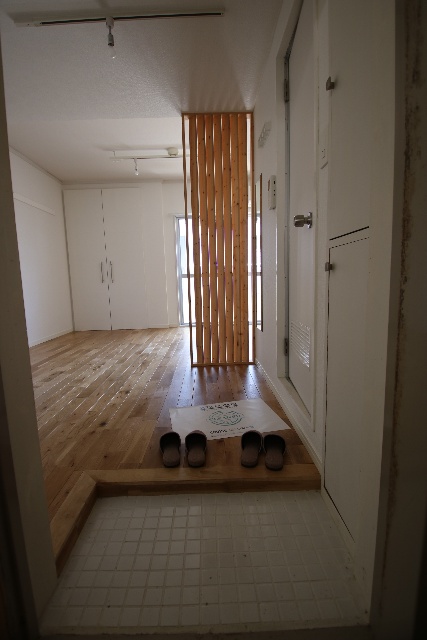 玄関　※別室の参考写真の為、現況優先です。