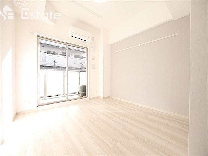 居室・リビング　内装