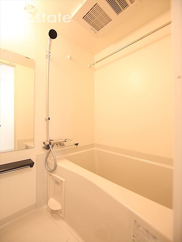 バス・シャワールーム　バスルーム