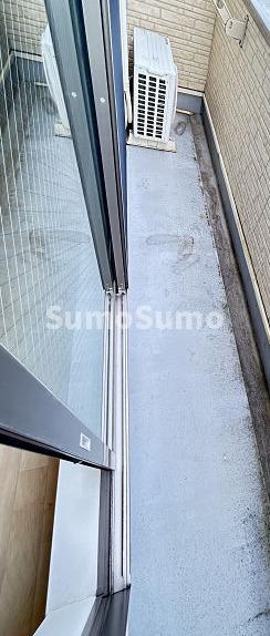 バルコニー　バルコニーからの眺めを楽しみながら食事をしませんか