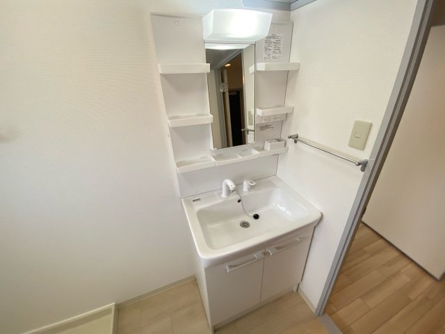 洗面設備　独立洗面化粧台付きでおすすめです！