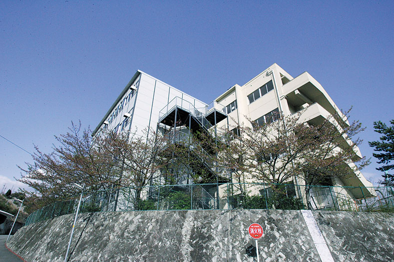 小学校　宝塚市立　長尾小学校（小学校）まで1005m