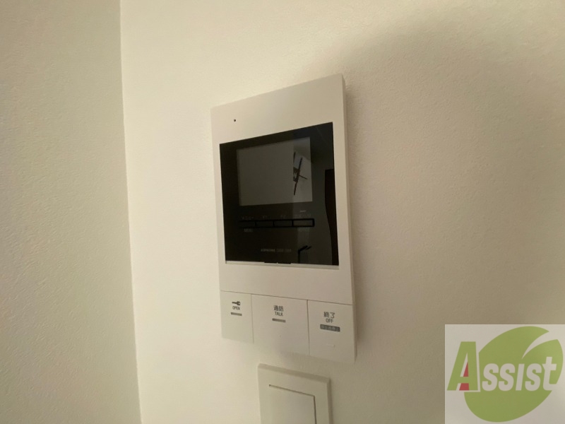 セキュリティ　ＴＶモニター付インターホンです。来客者の顔が見えるので安心！