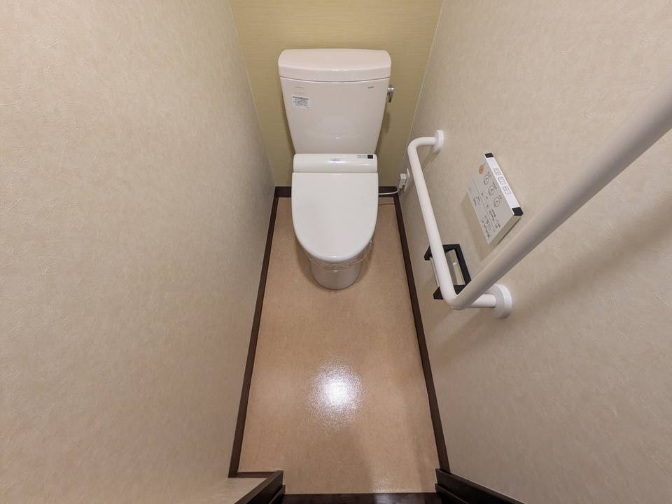 トイレ　トイレ