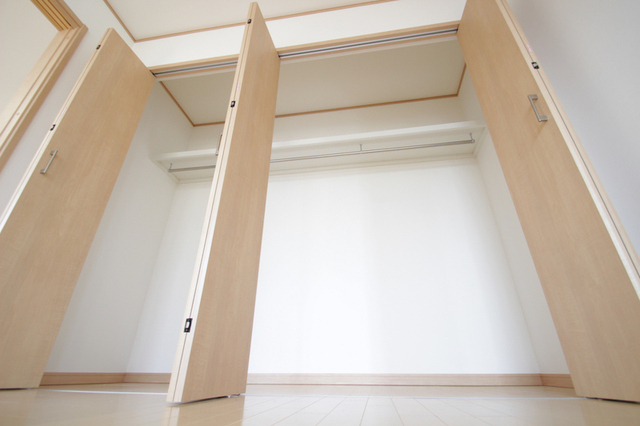 収納　※同階の中部屋のお写真です