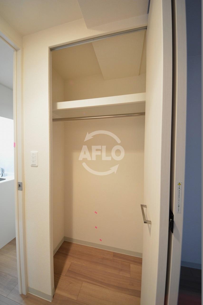 収納　プレサンス松屋町駅前デュオ　クローゼット