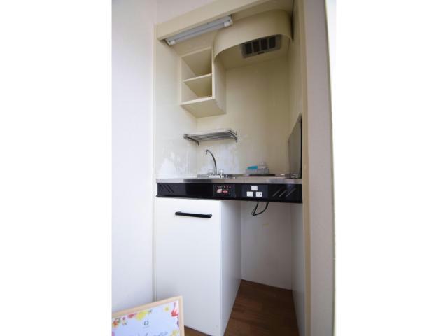 キッチン　他号室の写真になります。