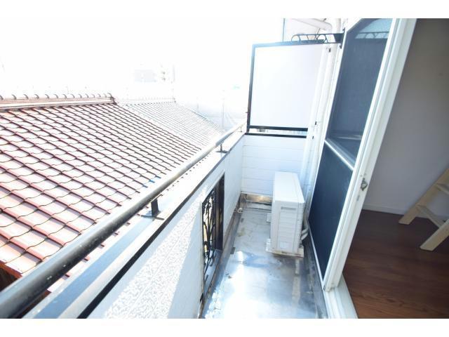 バルコニー　他号室の写真になります。