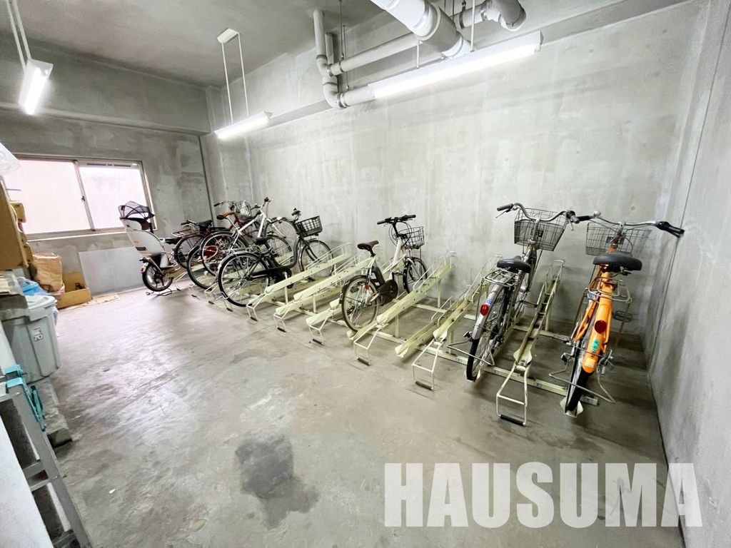 駐車場　駐輪場