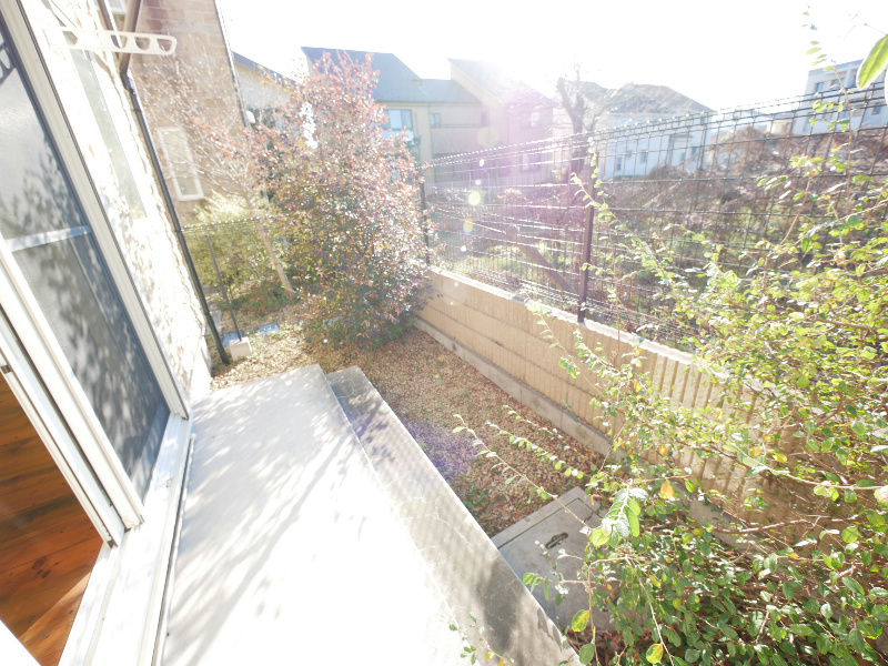 バルコニー　別室参考写真になります。