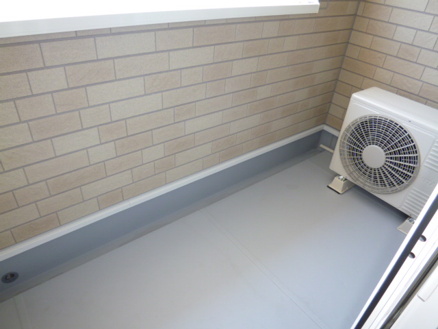 バルコニー　収納