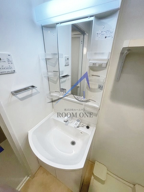 洗面設備　洗面台です。