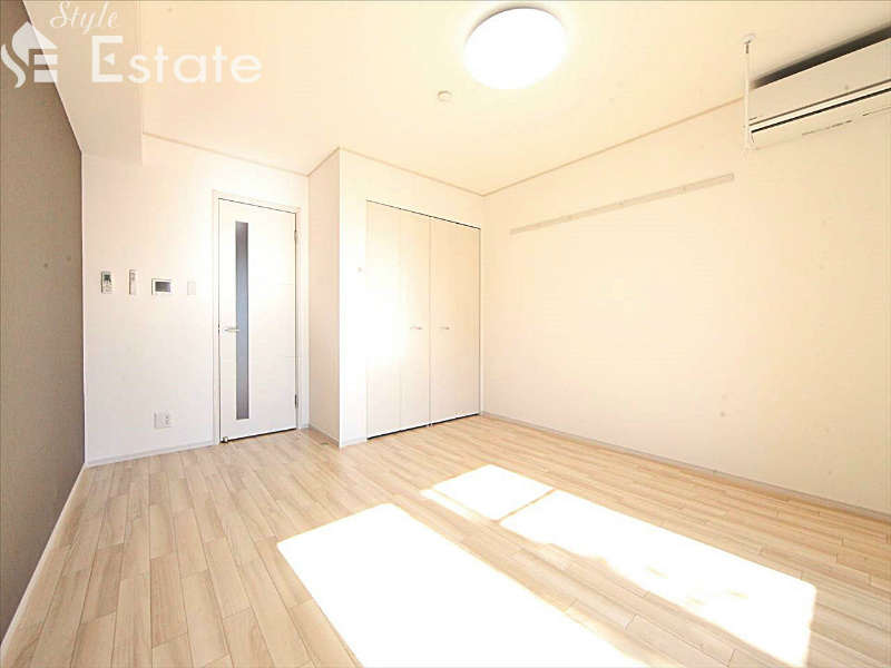 居室・リビング　内装