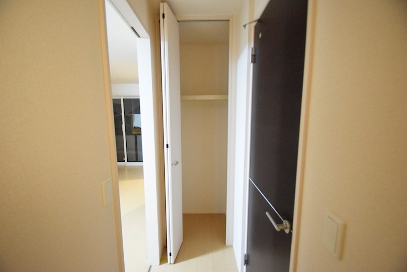 玄関　※同建物別室参照