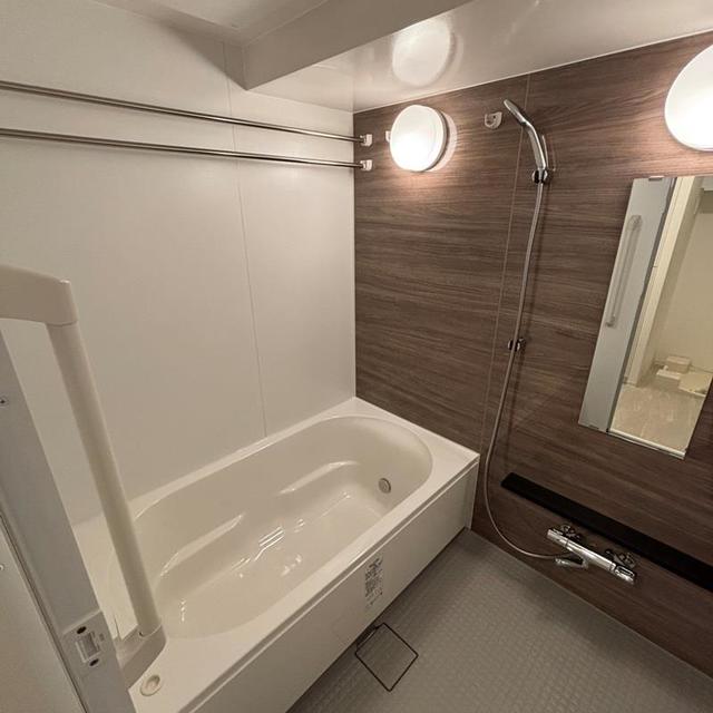 バス・シャワールーム　※写真は同タイプ住戸です。