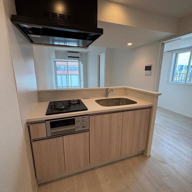 キッチン　※写真は同タイプ住戸です。