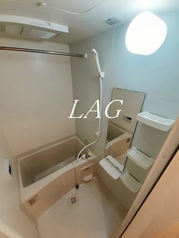 バス・シャワールーム　お風呂です。