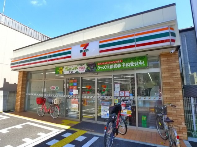 コンビニ　セブンイレブン 足立竹ノ塚駅西店（コンビニ）まで421m