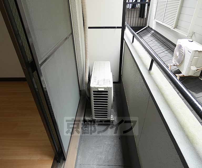 バルコニー　バルコニです