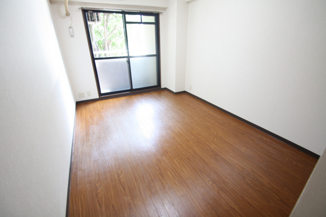 居室・リビング　他のお部屋の参考写真です（反転タイプあります）