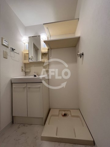 洗面設備　グレンパーク新大阪II　洗面台