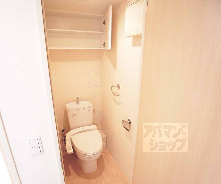 トイレ　ウォシュレット付きトイレ。