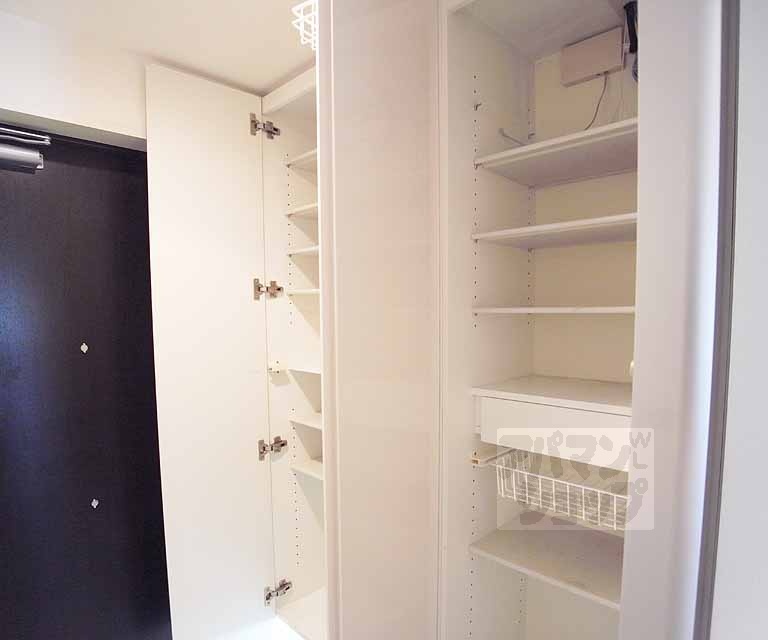 収納　たくさん入るシューズボックス。