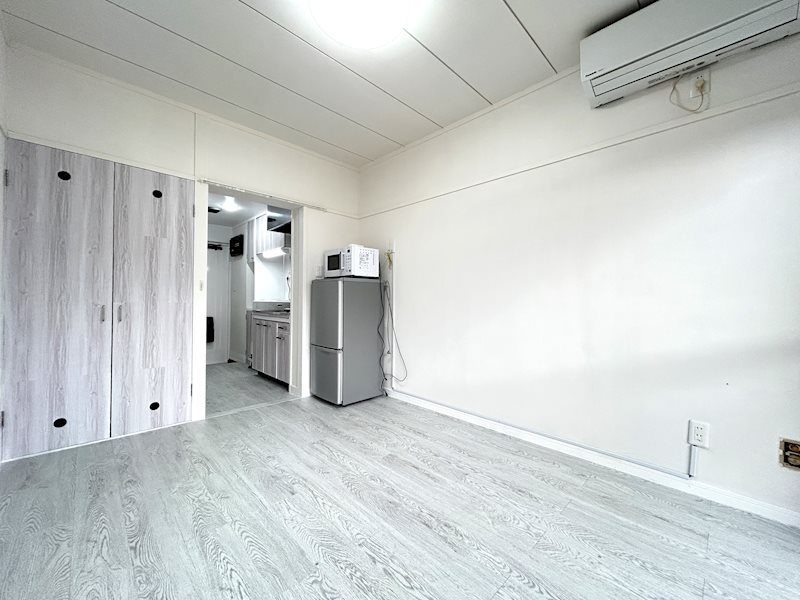 居室・リビング　※写真は105号室です。