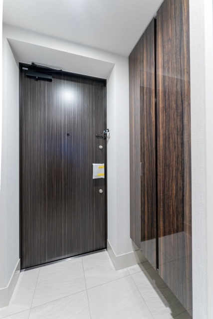 玄関　※写真は同タイプ住戸です。