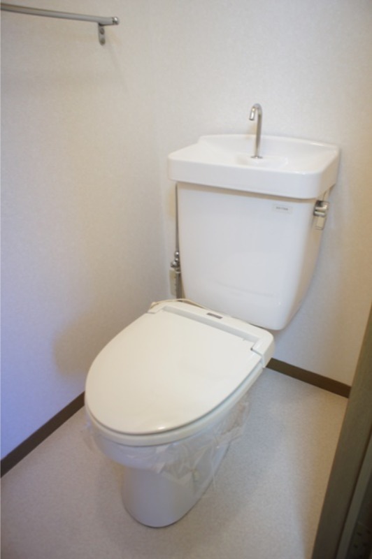 トイレ　図面と現状に相違がある場合には現状を優先