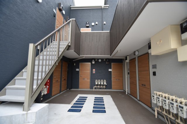 エントランス　建物入り口